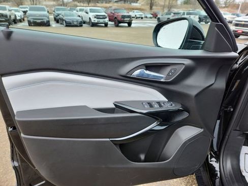 Used 2026 Chevrolet Trax LT w/ Driver Confidence Package image 20