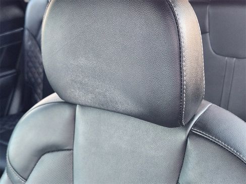 Used 2021 Kia Sorento SX image 14