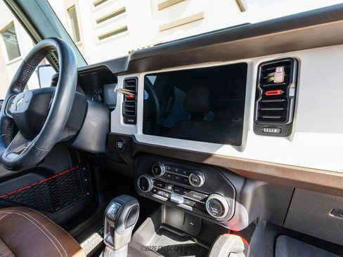 Used 2023 Ford Bronco Heritage Edition AWD/4WD image 36