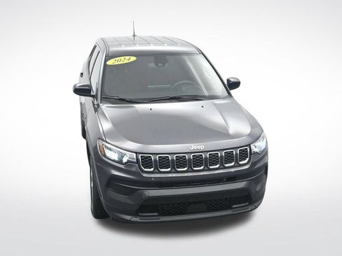 Used 2024 Jeep Compass Sport AWD/4WD image 37