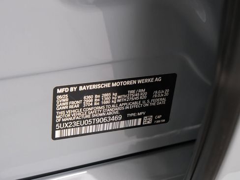 Used 2026 BMW X5 xDrive40i w/ M Sport Package AWD/4WD image 32