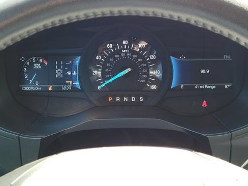 Used 2024 Ford Edge SEL AWD/4WD image 18