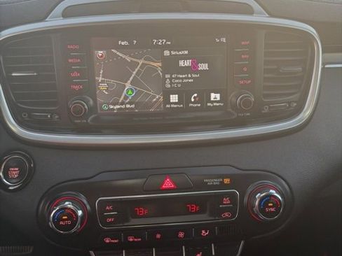 Used 2020 Kia Sorento SX image 7