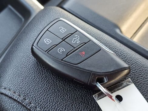 Used 2023 GMC Sierra 1500 SLE image 34