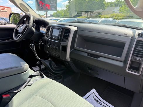 Used 2018 RAM 2500 Tradesman w/ Chrome Appearance Group AWD/4WD image 39