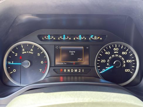 Used 2015 Ford F150 XLT w/ Equipment Group 302A Luxury image 12