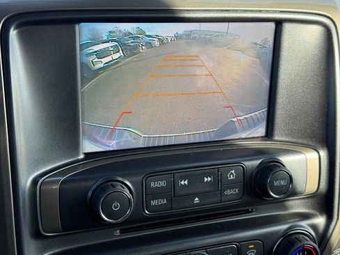 Used 2017 Chevrolet Silverado 1500 High Country image 17