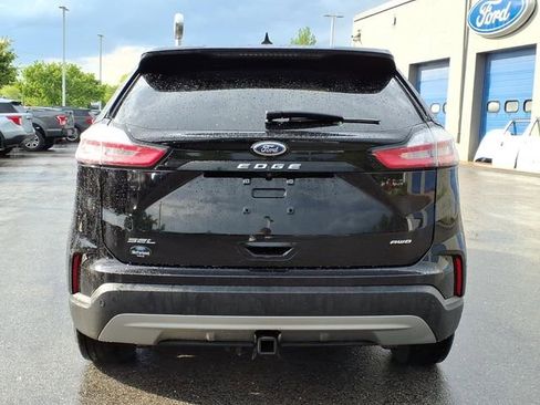 Used 2022 Ford Edge SEL w/ Convenience Package AWD/4WD image 4