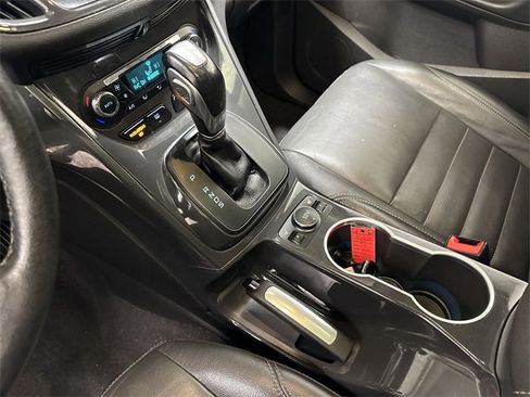 Used 2015 Ford Escape Titanium image 21
