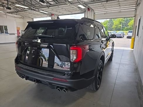 Used 2023 Ford Explorer ST w/ Equipment Group 401A AWD/4WD image 4