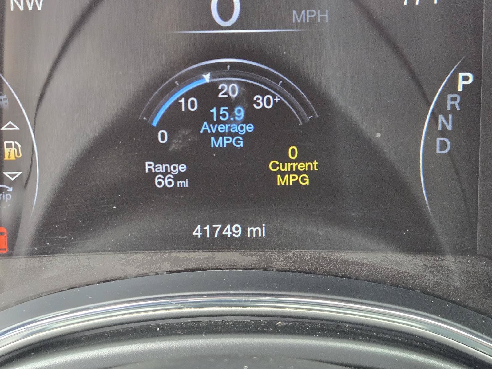 Used 2022 Jeep Grand Cherokee Laredo E RWD image 17