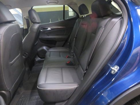 Used 2023 Buick Envision Essence image 9