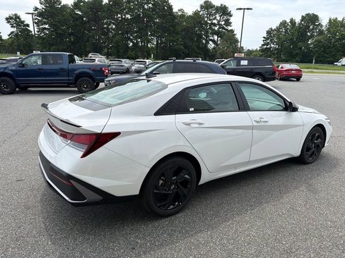 Used 2026 Hyundai Elantra Sport FWD image 10