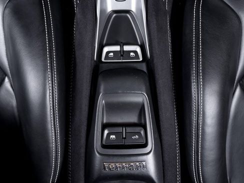 Certified 2021 Ferrari F8 Tributo image 45