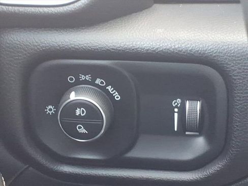 Used 2024 RAM 2500 Big Horn w/ Bed Utility Group image 25