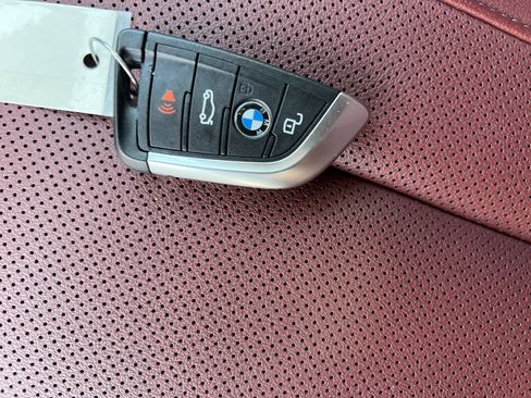 Used 2025 BMW 330i Sedan image 36