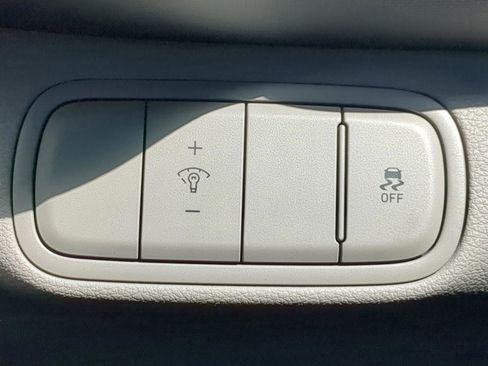 New 2025 Hyundai Venue SEL FWD image 20