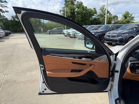 Certified 2023 BMW 530i w/ Convenience Package RWD image 7