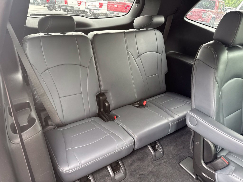 Used 2023 Buick Enclave Essence FWD image 12