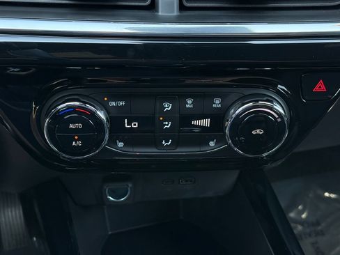 Used 2026 Chevrolet Trax RS w/ Driver Confidence Package FWD image 28