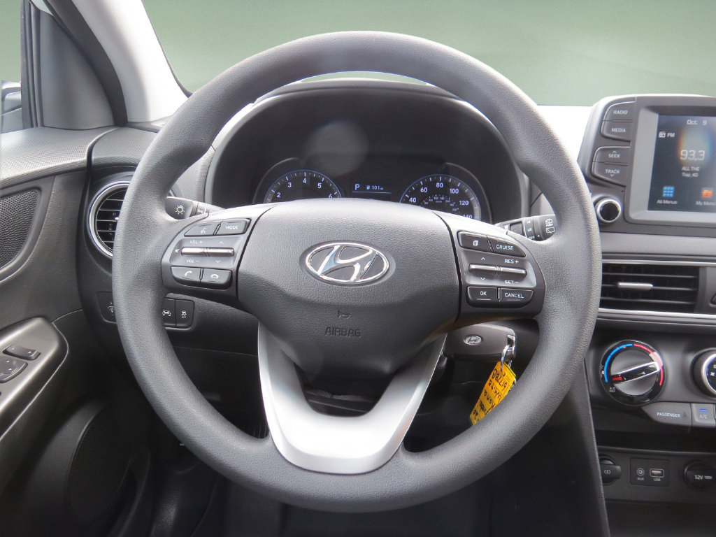 Used 2020 Hyundai Kona SE w/ Cargo Package FWD image 18