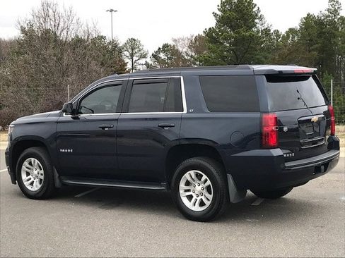 Used 2018 Chevrolet Tahoe LT image 3