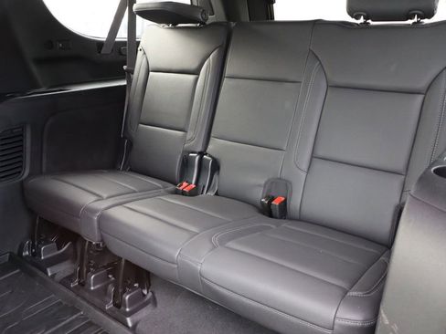 Used 2023 Chevrolet Suburban Z71 w/ Luxury Package image 51