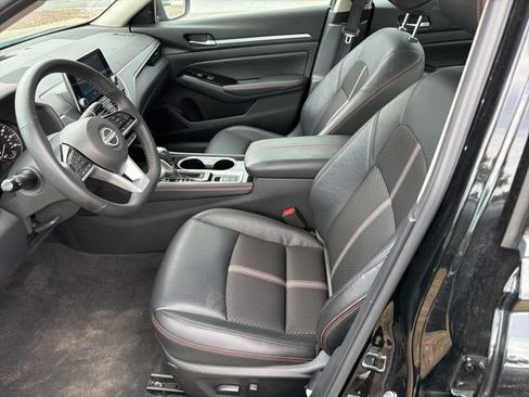 Used 2025 Nissan Altima 2.5 SR AWD/4WD image 5