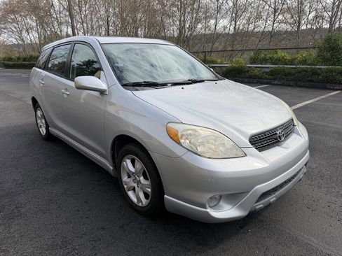 Used 2006 Toyota Matrix XR image 3
