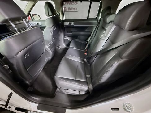 Certified 2025 Hyundai Santa Fe Limited FWD image 29