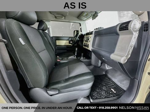 Used 2008 Toyota FJ Cruiser 4WD image 24