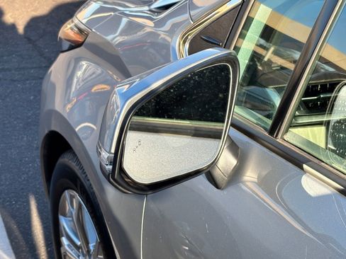 Used 2021 Toyota Sienna Platinum image 9