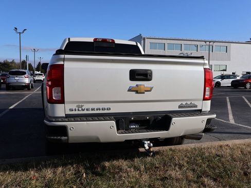 Used 2017 Chevrolet Silverado 1500 High Country image 19