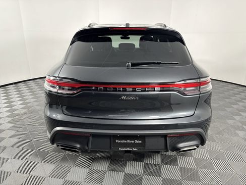 Certified 2025 Porsche Macan image 6