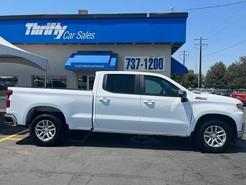 Used 2019 Chevrolet Silverado 1500 LT w/ Z71 Off-Road Package AWD/4WD image 2