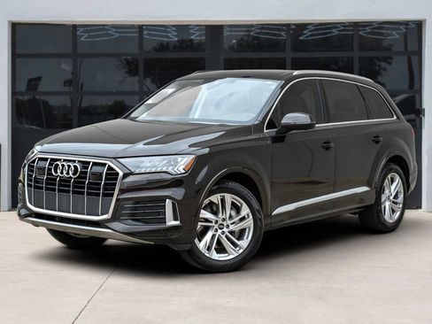 Used 2024 Audi Q7 2.0T Premium Plus w/ Premium Plus Package AWD/4WD image 1