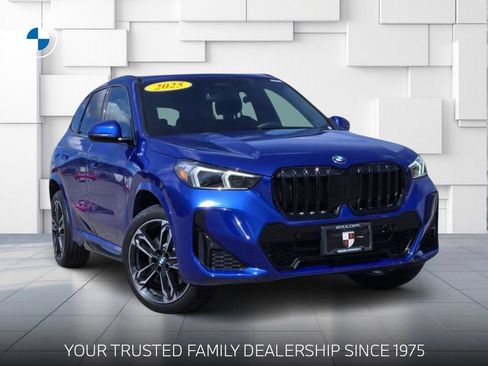Used 2025 BMW X1 xDrive28i w/ M Sport Package AWD/4WD image 1
