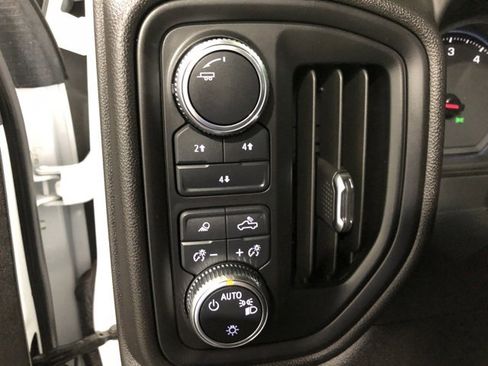 Used 2025 GMC Sierra 3500 Pro image 15