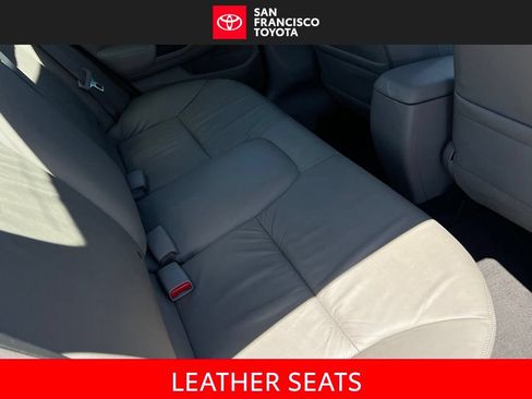 Used 2012 Honda Civic Hybrid Sedan image 17
