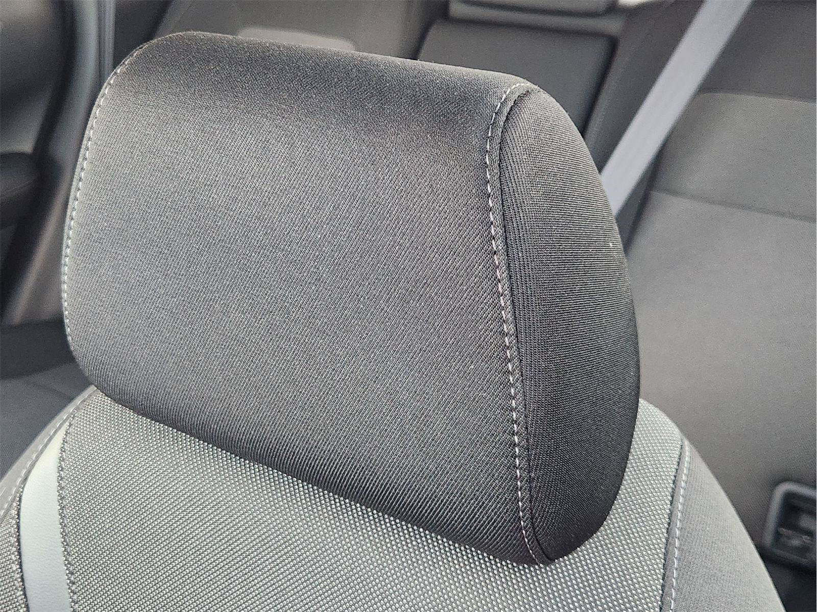 Used 2025 Honda CR-V EX image 15