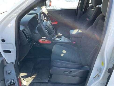 Used 2024 Nissan Frontier PRO-4X w/ Pro Convenience Package AWD/4WD image 10