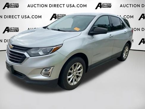 Used 2018 Chevrolet Equinox LS FWD image 1