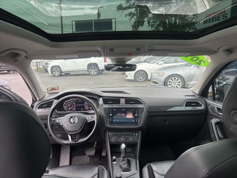 Used 2018 Volkswagen Tiguan SEL Premium AWD/4WD image 14