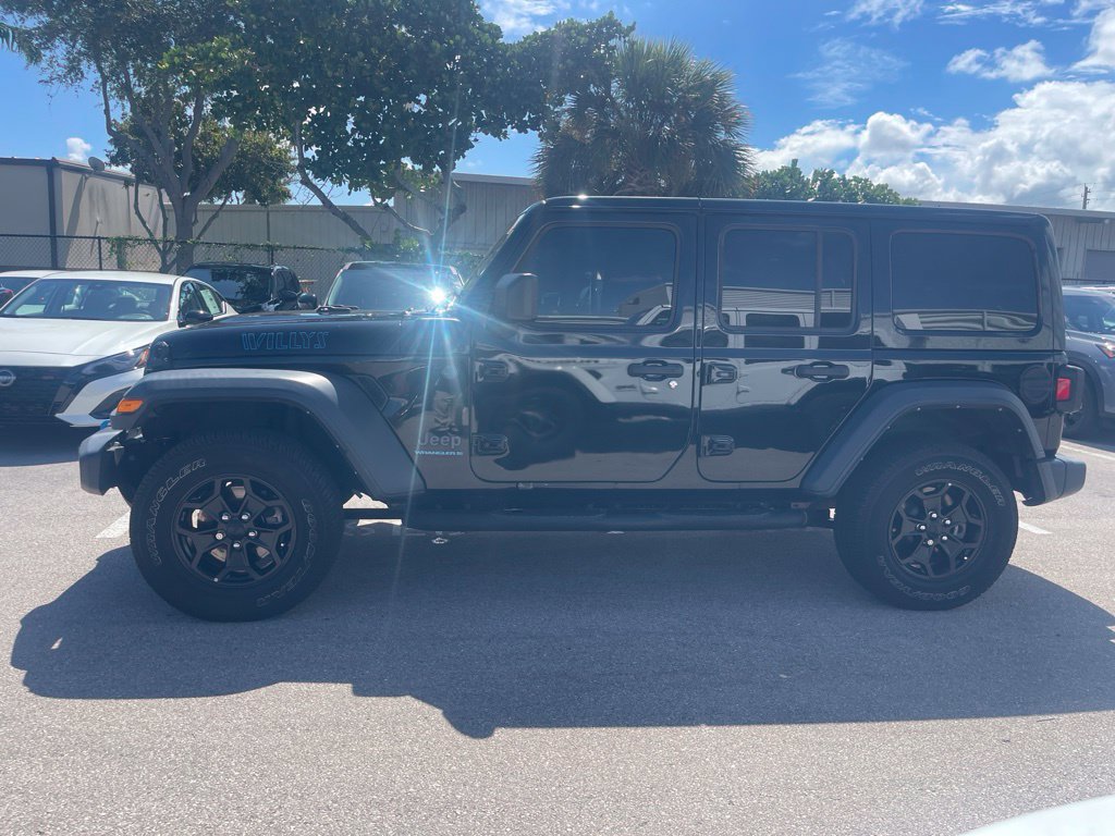 Used 2023 Jeep Wrangler Unlimited w/ Convenience Group AWD/4WD image 3