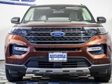Used 2020 Ford Explorer XLT w/ Equipment Group 202A image 2