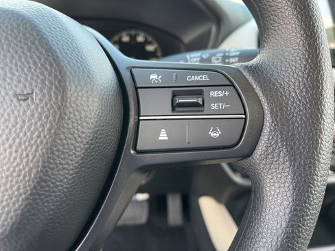 Certified 2026 Honda HR-V LX image 21