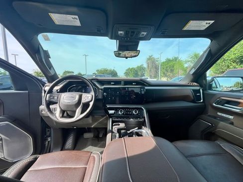 Used 2023 GMC Sierra 1500 Denali w/ Denali Reserve Package AWD/4WD image 11