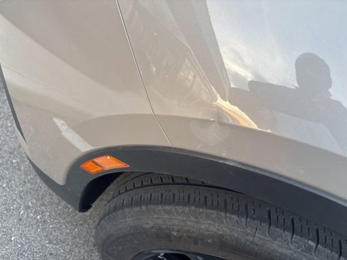 Used 2021 Chevrolet Blazer LT image 16