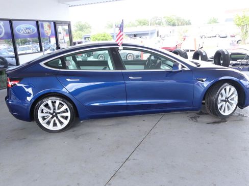 Used 2020 Tesla Model 3 Long Range AWD/4WD image 4