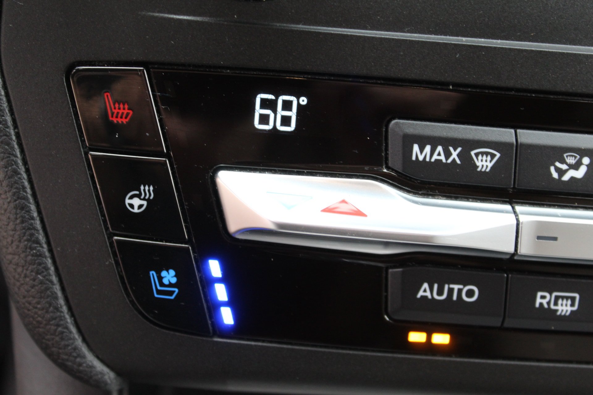 Used 2020 Ford Explorer Limited AWD/4WD image 47
